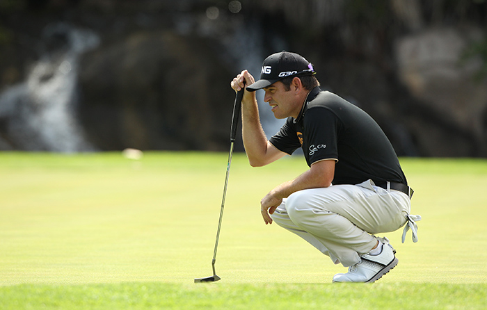 Oosthuizen in the hunt for Playoffs victory