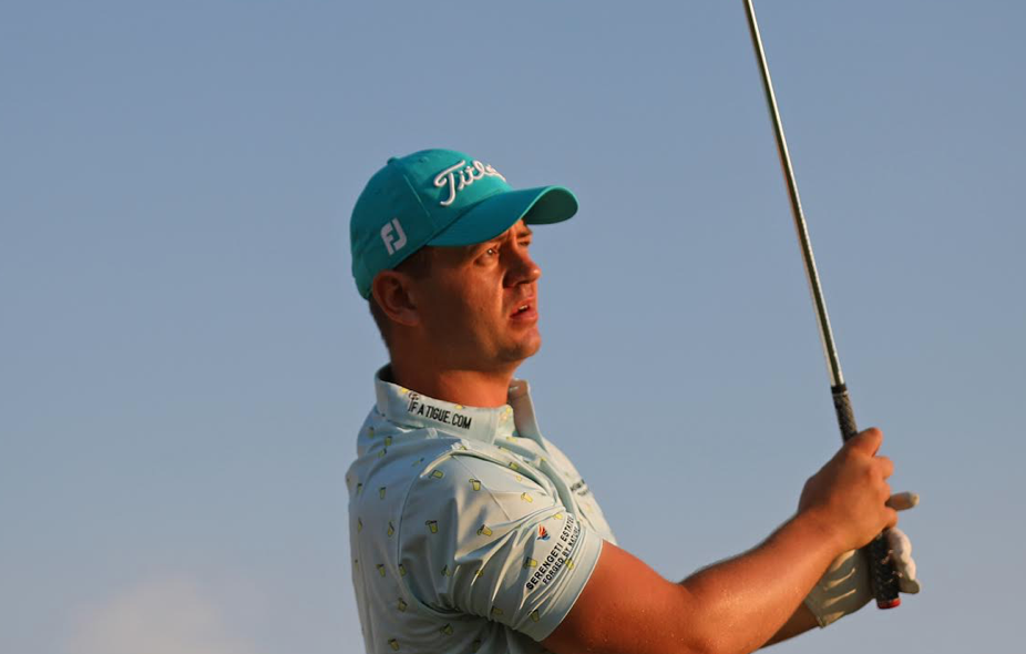 Van Tonder leads into weekend of Limpopo Championship