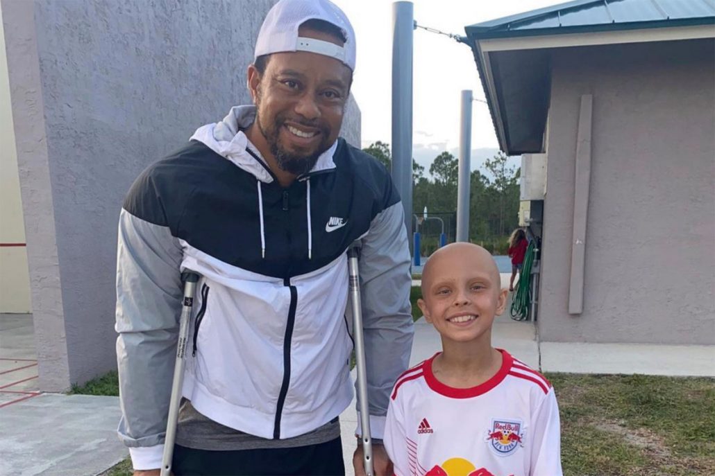 Tiger's 'stay strong' message to young girl