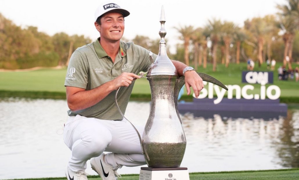 Viktor Hovland Dubai Desert Classic trophy 2022