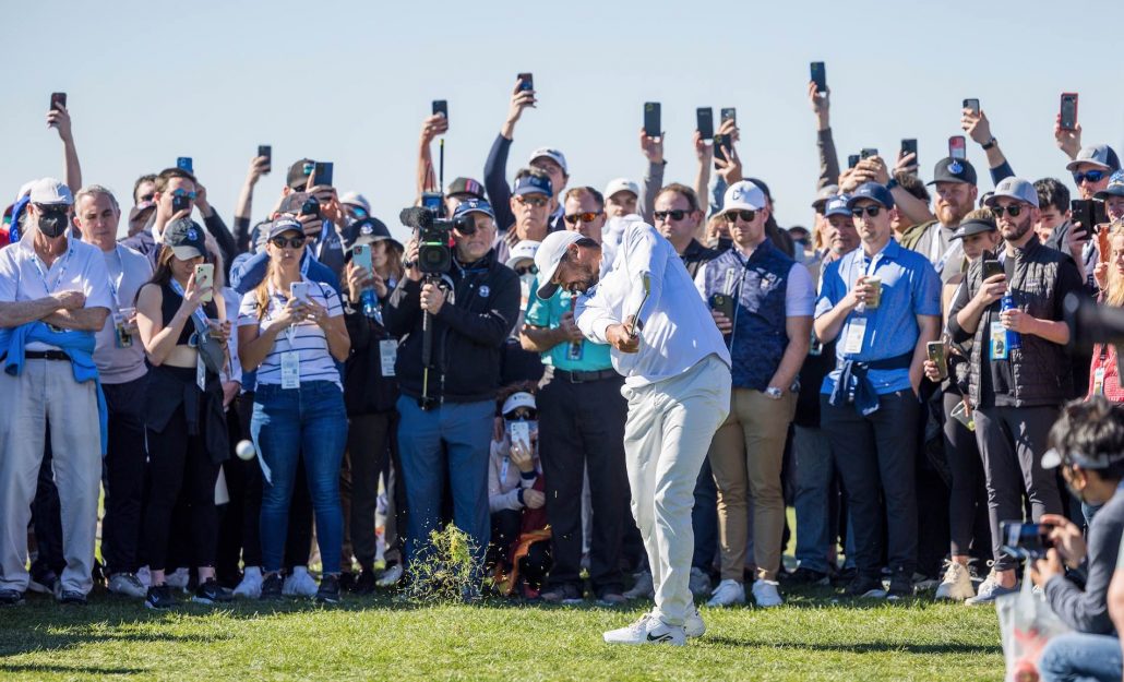 Jason Day crowd