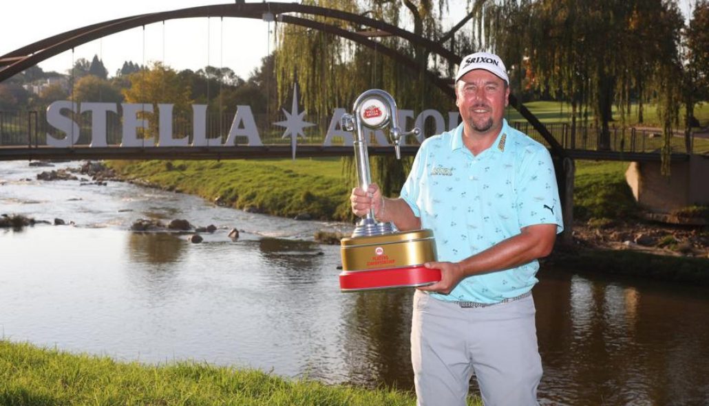 Jaco Ahlers Stella Artois Players Championship trophy