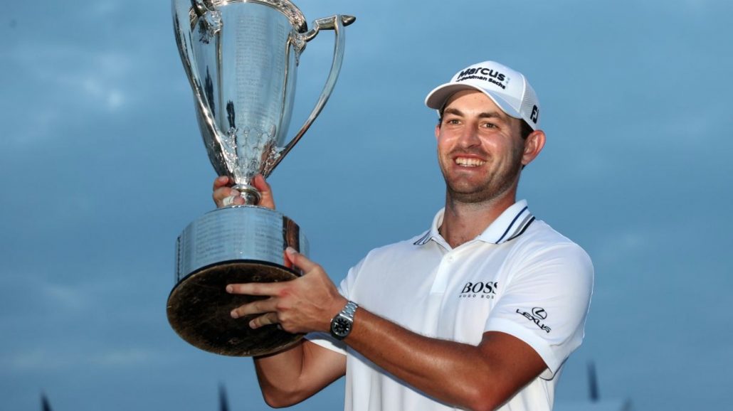 Patrick Cantlay BMW Championship trophy 2022