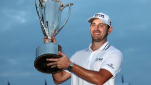 Patrick Cantlay BMW Championship trophy 2022