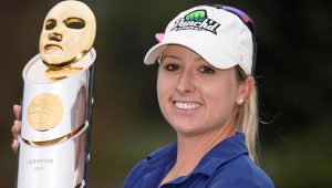 Jodi Ewart Shadoff Mediheal Championship 2022 trophy