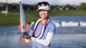 Grace Kim Lotte Championship trophy 2023