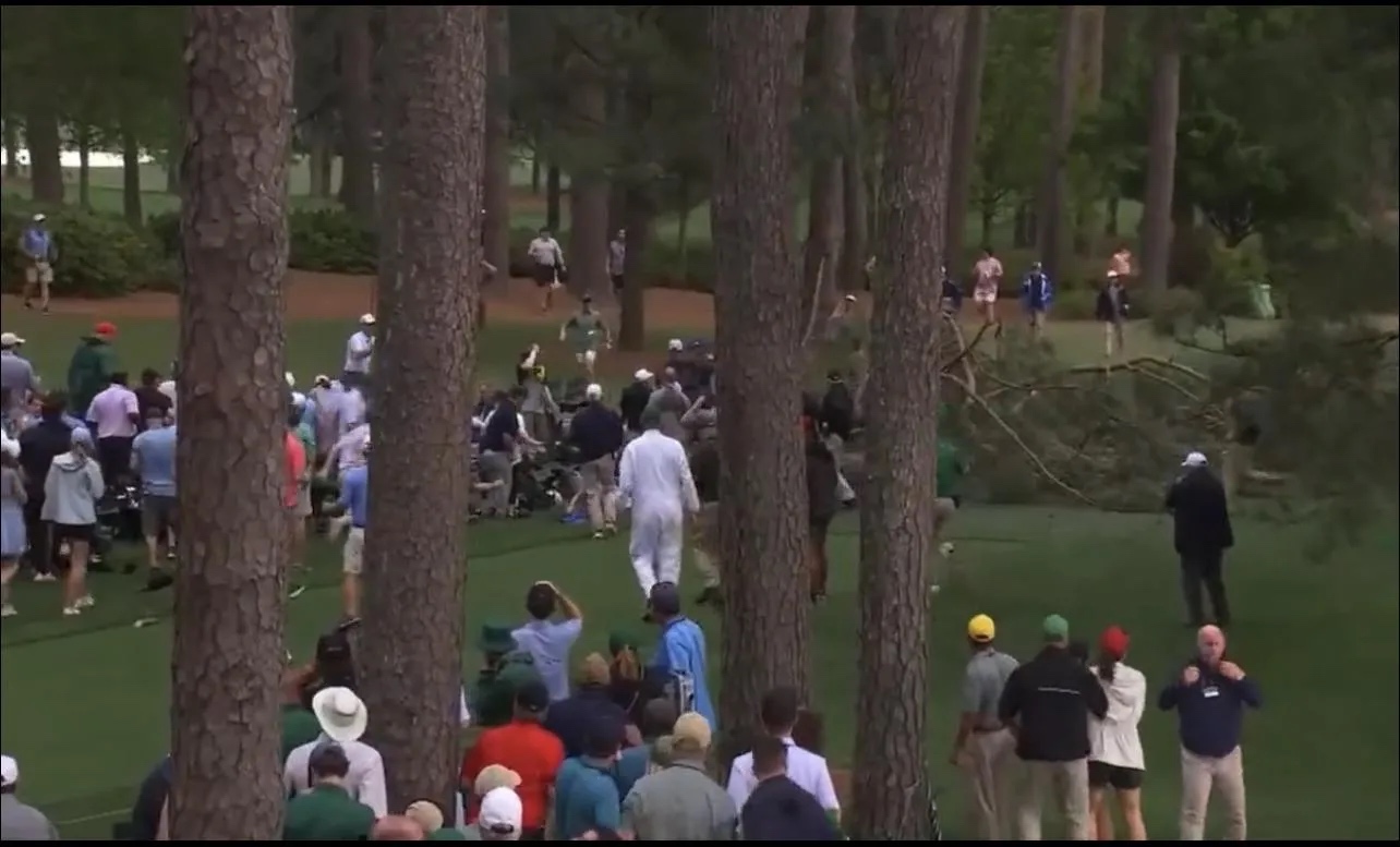 Tree nearly falls Masters crowd 2023