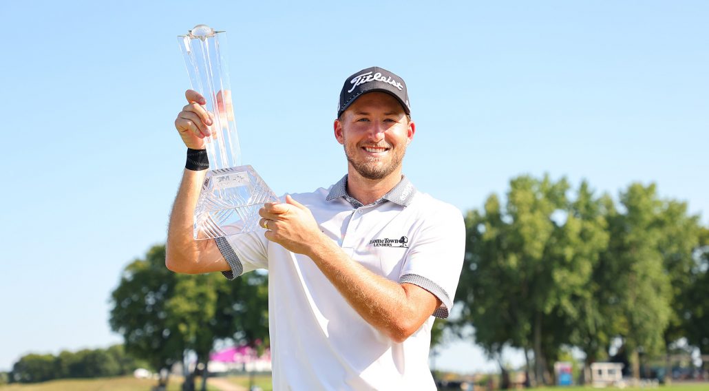 Lee Hodges 3M Open trophy