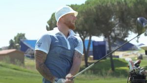 England cricketers play Ryder Cup course