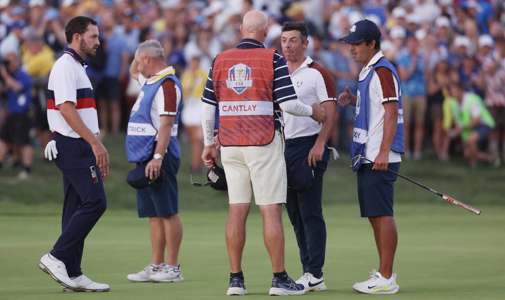 Rory McIlroy Patrick Cantlay Joe LaCava Richard Heathcote:Getty Images