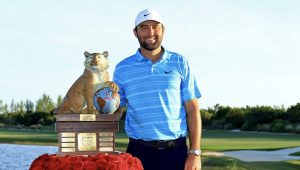 Scottie Scheffler Hero trophy 3 Dec 2023 Mike Ehrmann Getty Images