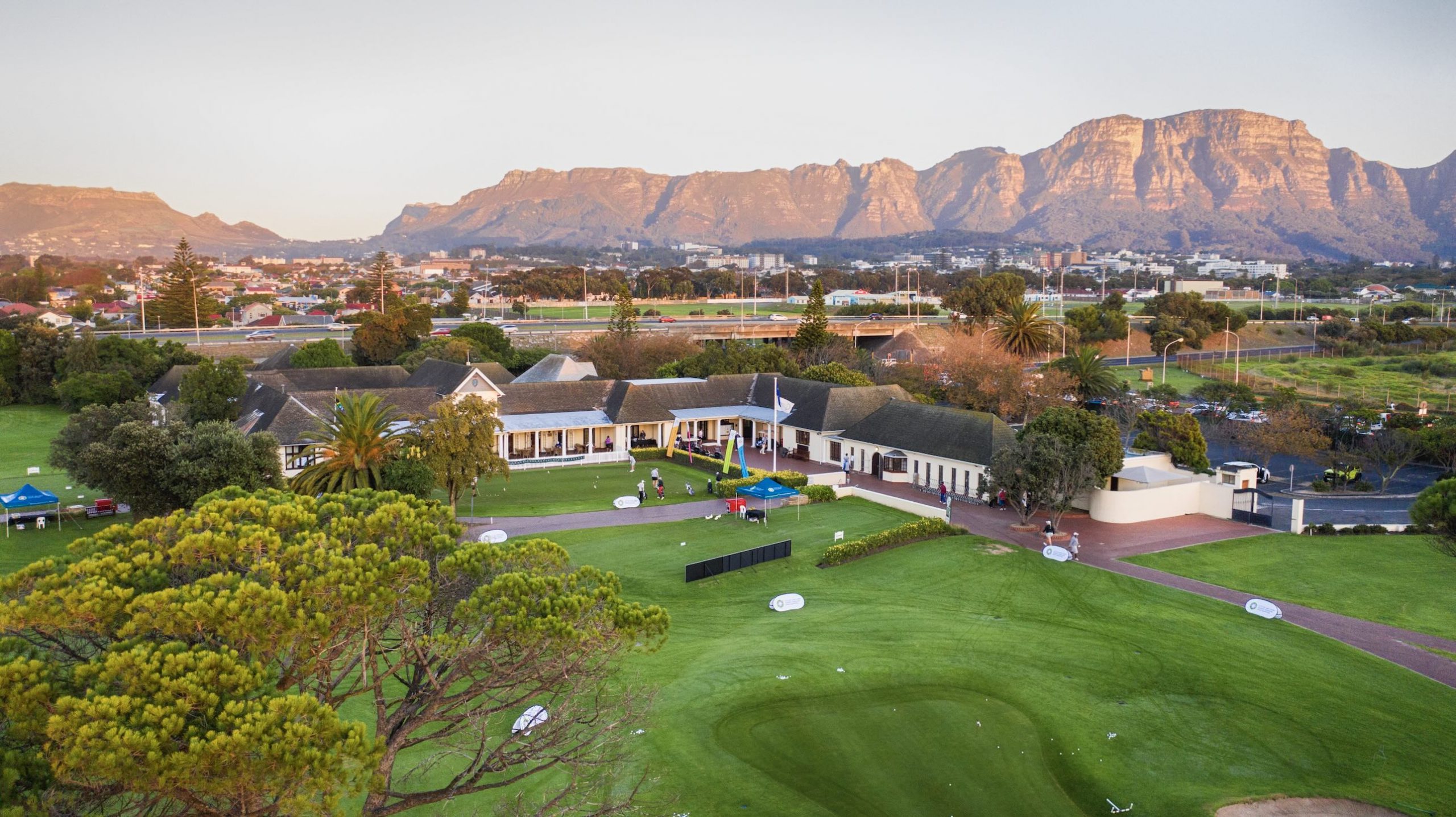 clubhouse Royal Cape Golf Club